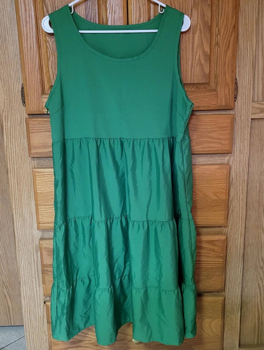 Green Sleeveless Dress With Gathered Tiered Ruffles, Size L